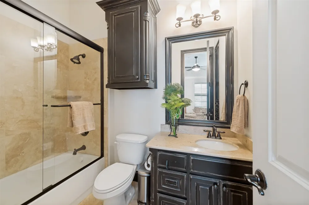 96 Casa Lane #210 Colleyville, TX 76034