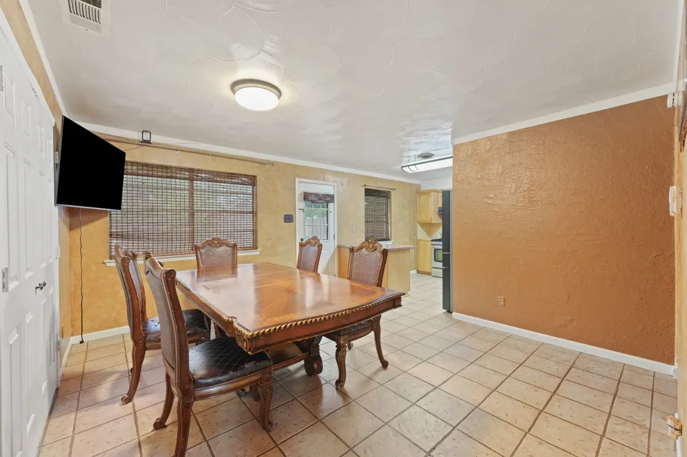 14813 Oakwood Lane Balch Springs, TX 75180