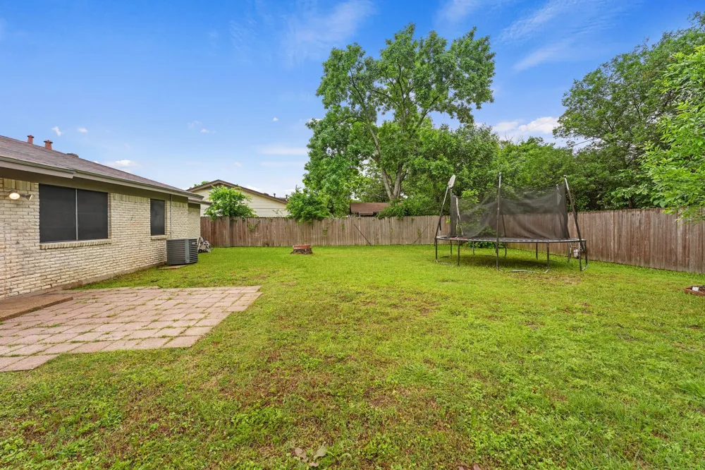 14813 Oakwood Lane Balch Springs, TX 75180