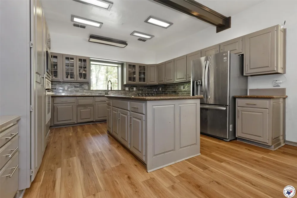 12070 Farm to Market Road 990 Simms, TX 75574