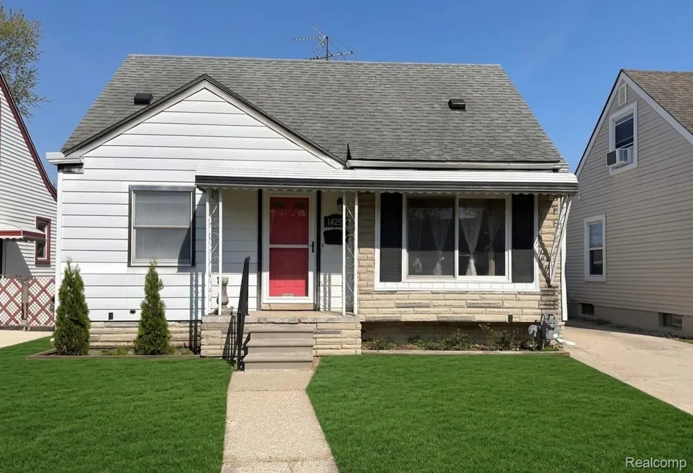 14257 MULBERRY STREET Southgate City, MI 48195