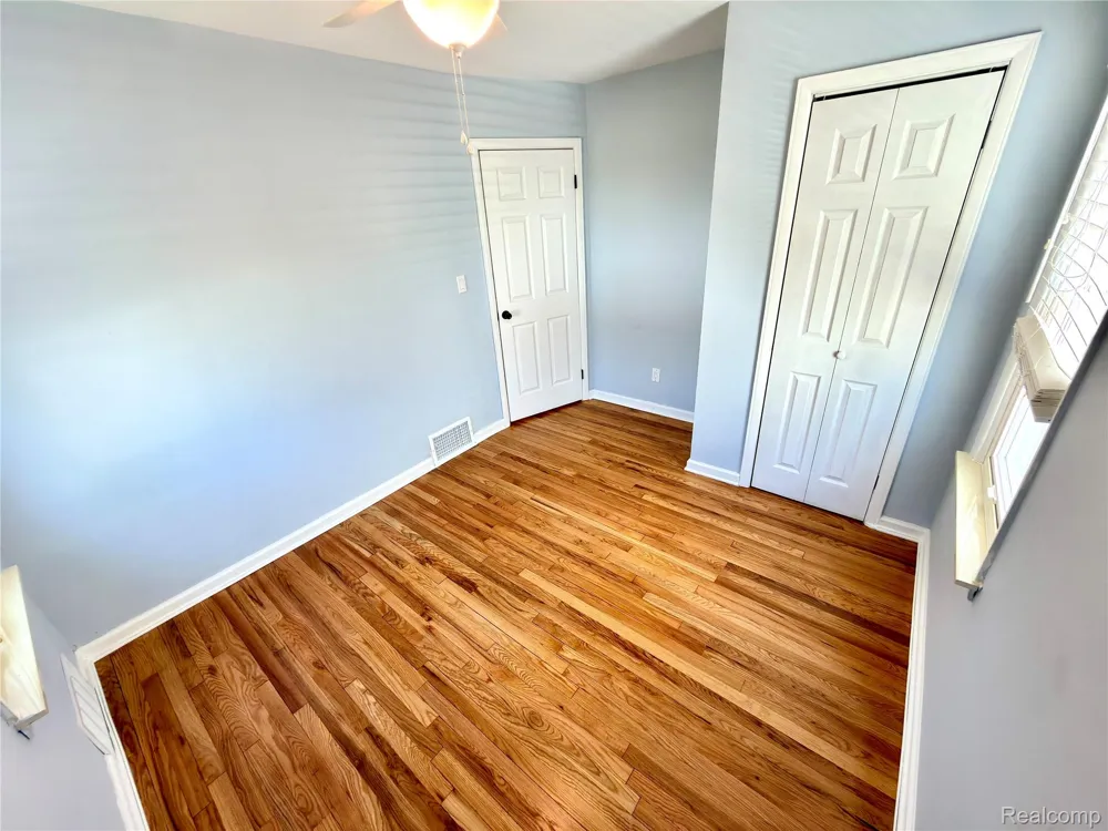 14257 MULBERRY STREET Southgate City, MI 48195