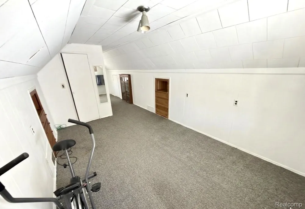 14257 MULBERRY STREET Southgate City, MI 48195