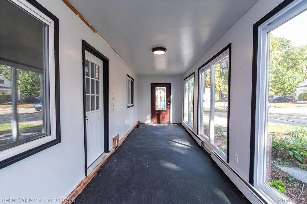 27425 Townley Street Madison Heights City, MI 48071
