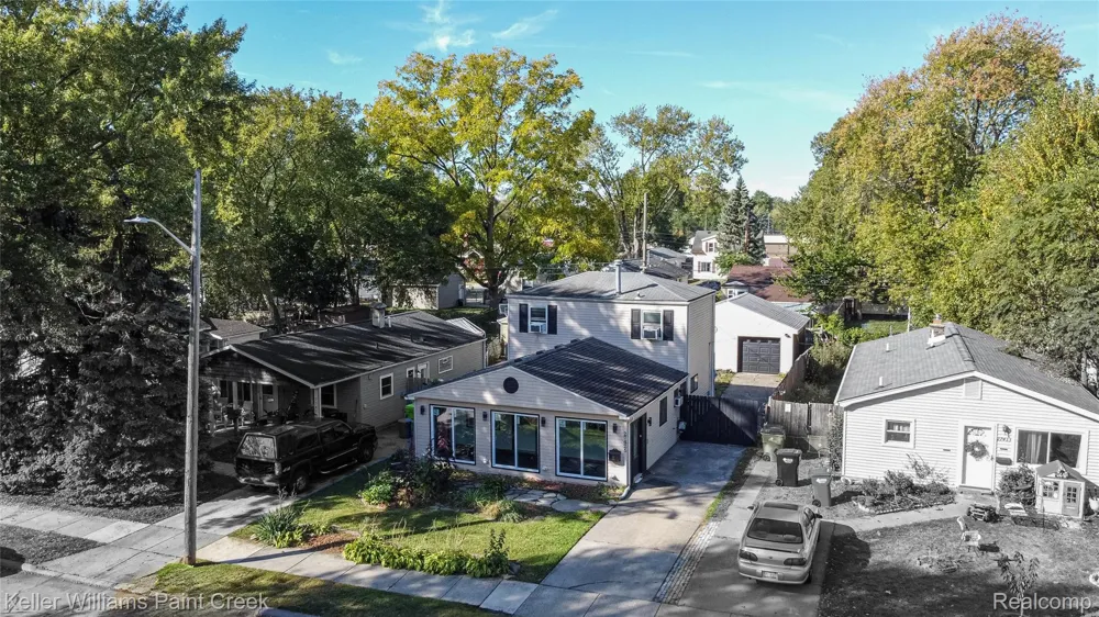 27425 Townley Street Madison Heights City, MI 48071