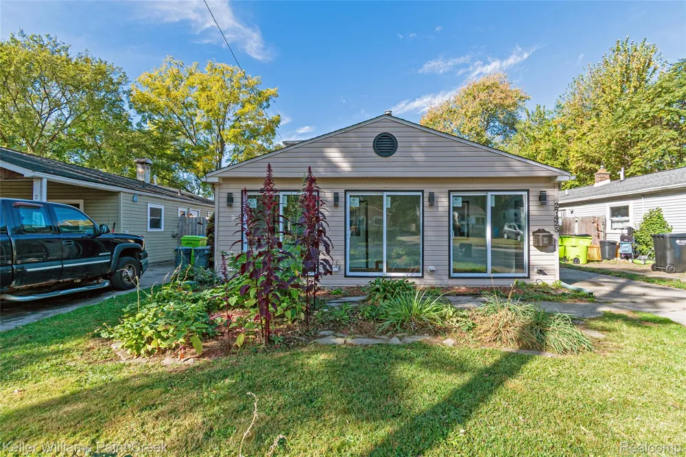 27425 Townley Street Madison Heights City, MI 48071