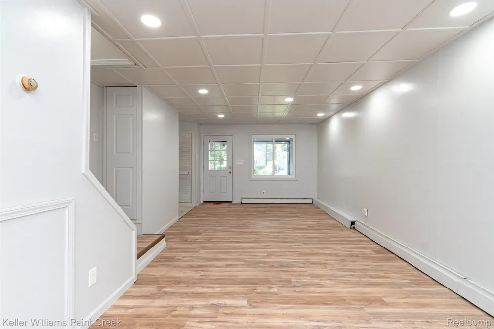27425 Townley Street Madison Heights City, MI 48071