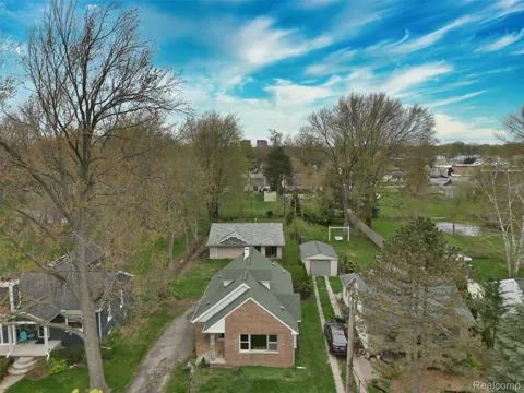 104 Leroy Avenue