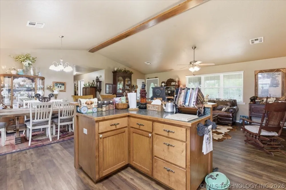17500 County Road 3470 Roff, OK 74865