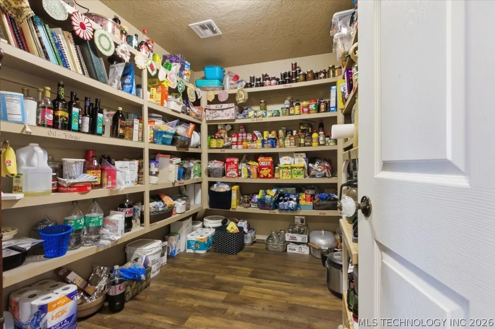 17500 County Road 3470 Roff, OK 74865