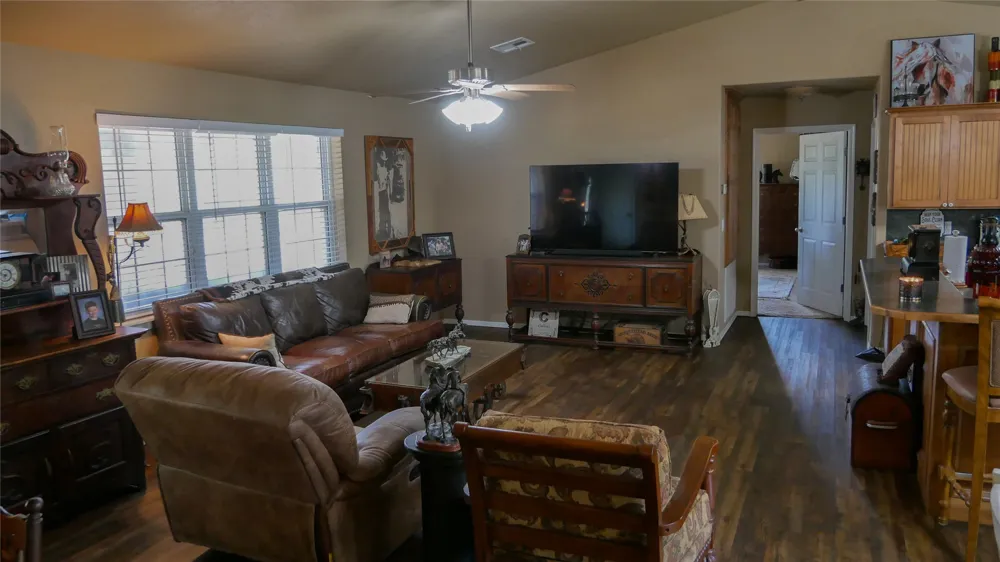 17500 County Road 3470 Roff, OK 74865