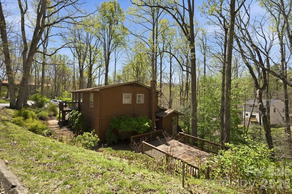 806 Dogwood Drive Boone, NC 28607