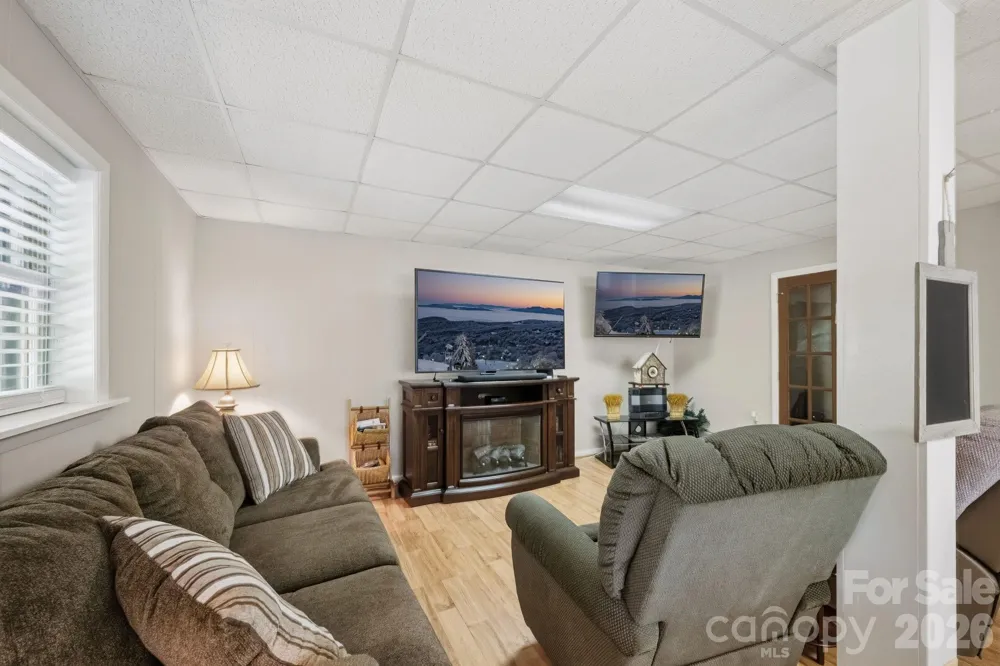 806 Dogwood Drive Boone, NC 28607