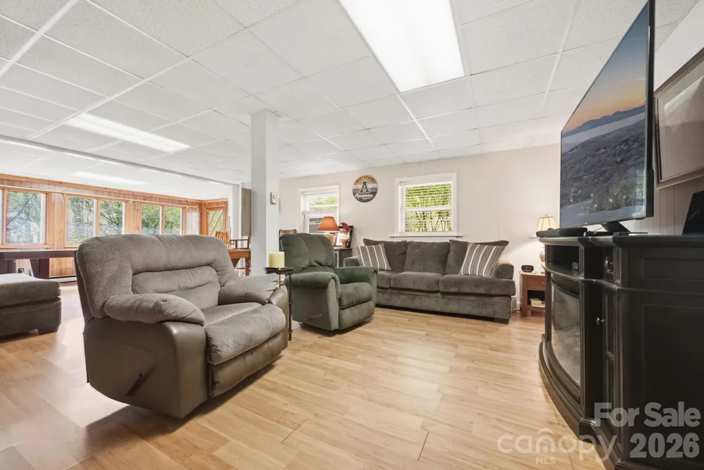 806 Dogwood Drive Boone, NC 28607