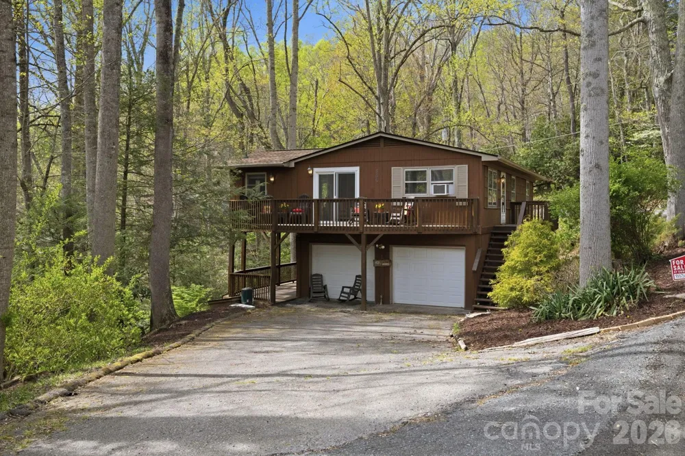 806 Dogwood Drive Boone, NC 28607
