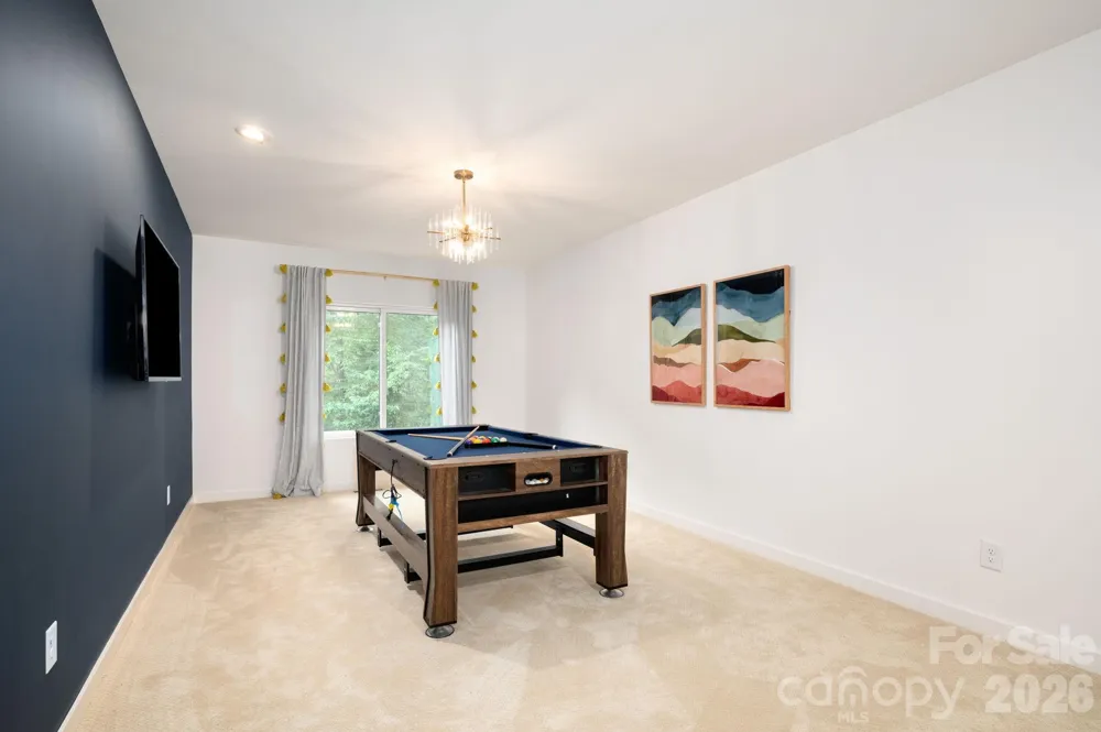 559 Shining Rock Path Horse Shoe, NC 28742