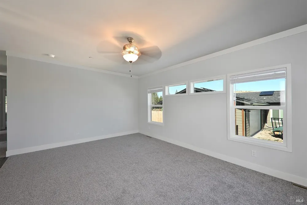 1522 Wakefield Avenue Weed, CA 96094
