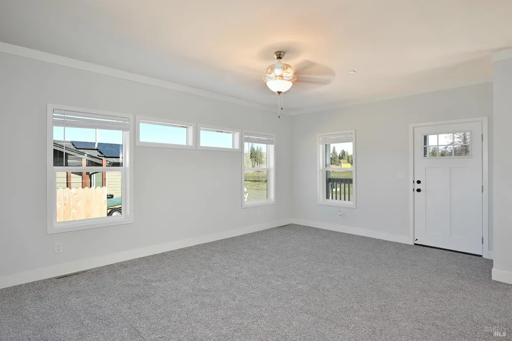 1522 Wakefield Avenue Weed, CA 96094