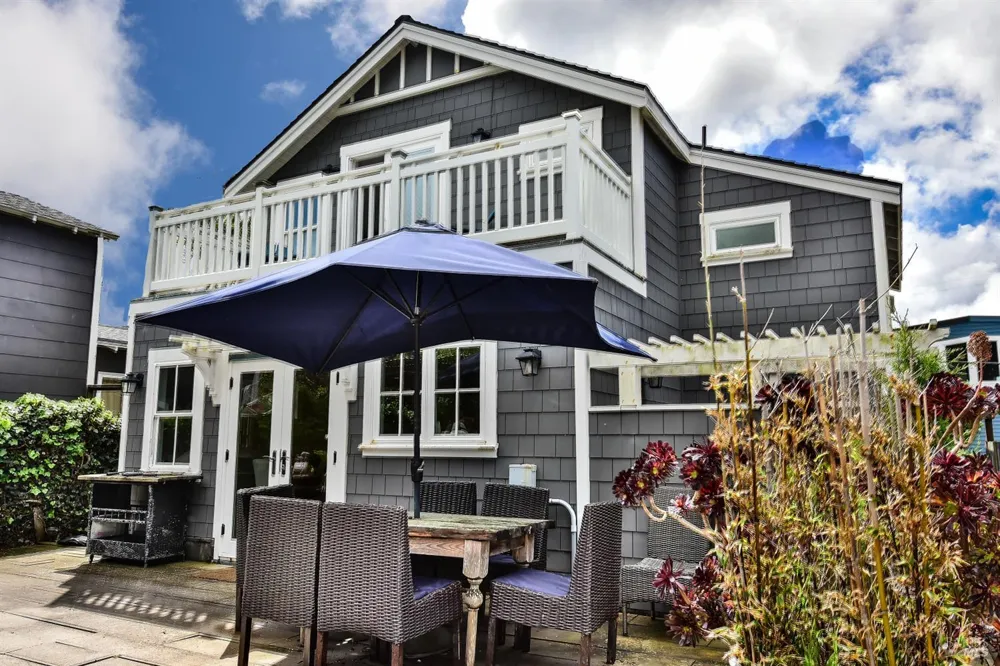68 Ocean View Avenue Dillon Beach, CA 94929