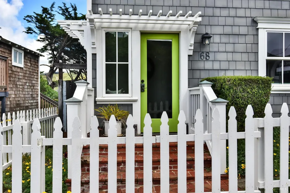 68 Ocean View Avenue Dillon Beach, CA 94929