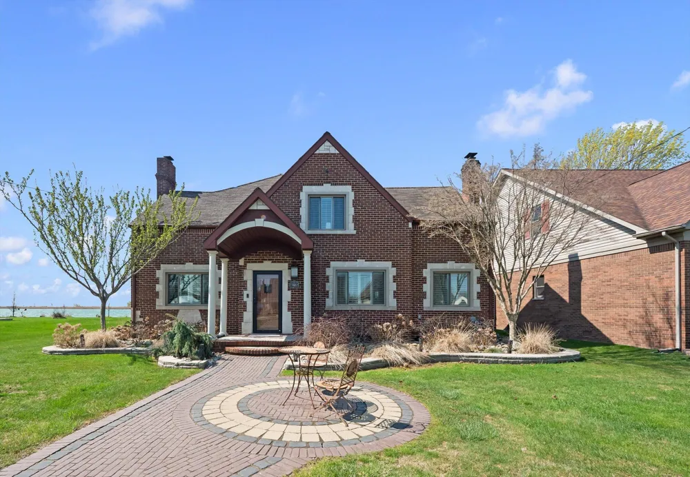 8115 Colony Drive Algonac, MI 48001