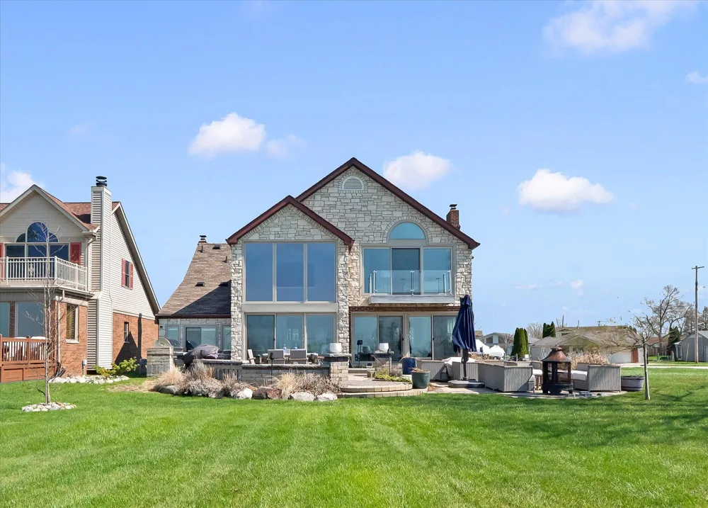 8115 Colony Drive Algonac, MI 48001