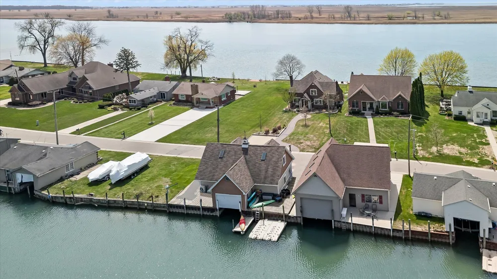 8115 Colony Drive Algonac, MI 48001