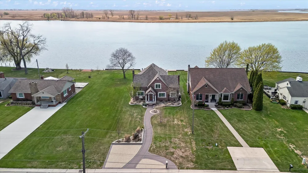 8115 Colony Drive Algonac, MI 48001