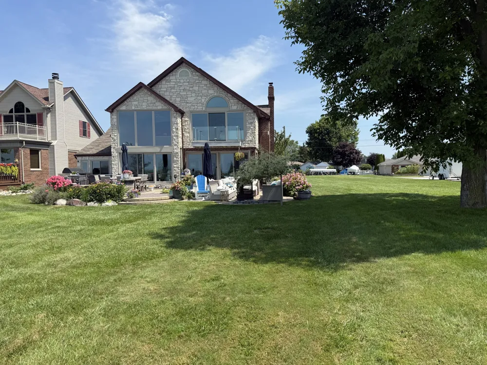 8115 Colony Drive Algonac, MI 48001