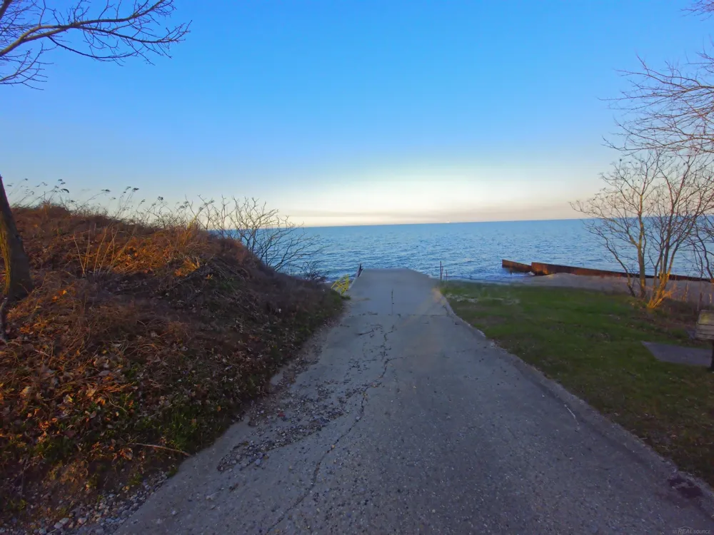 7333 Hawthorne Road Worth Township, MI 48450