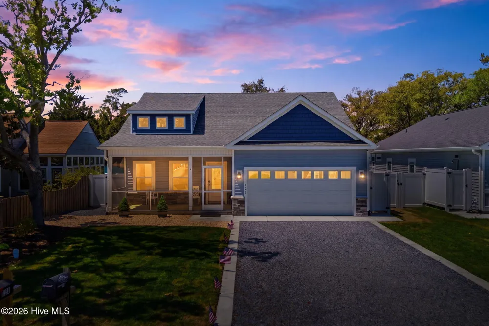 121 NW 12th Street Oak Island, NC 28465