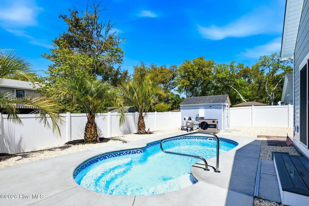121 NW 12th Street Oak Island, NC 28465