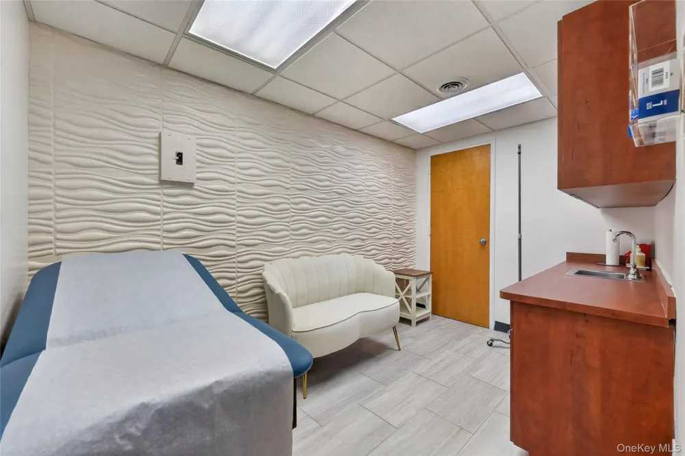 230 Hilton Avenue #STE 105 Hempstead, NY 11550