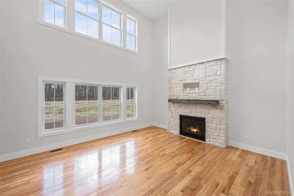 7 Jersey Avenue Miller Place, NY 11764