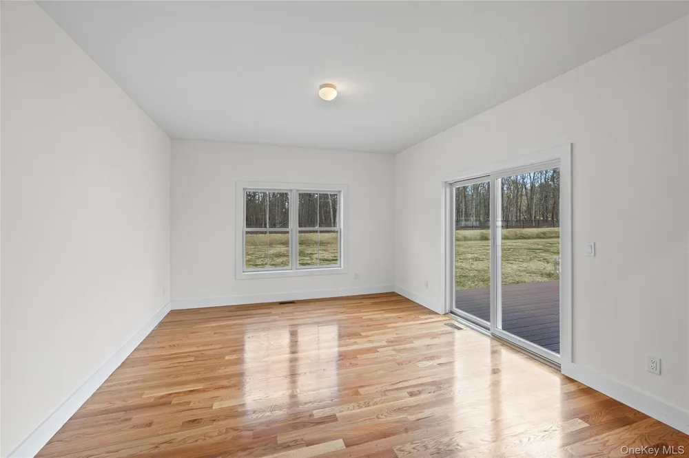 7 Jersey Avenue Miller Place, NY 11764
