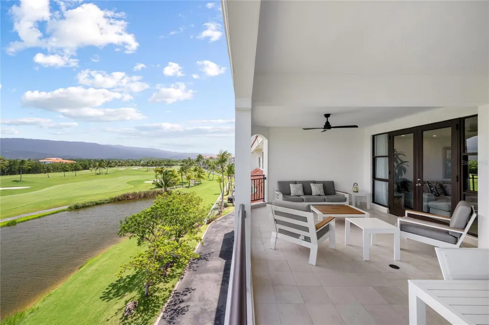 406 COCO BEACH BVL #401A Rio Grande, PR 00745