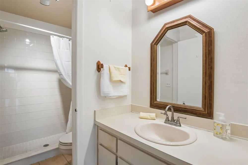 7713 HILLSIDE COURT #204 Hudson, FL 34667