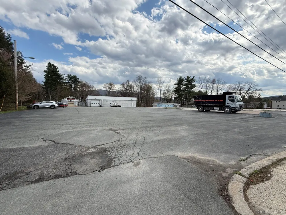 188 S Main Street Ellenville, NY 12428