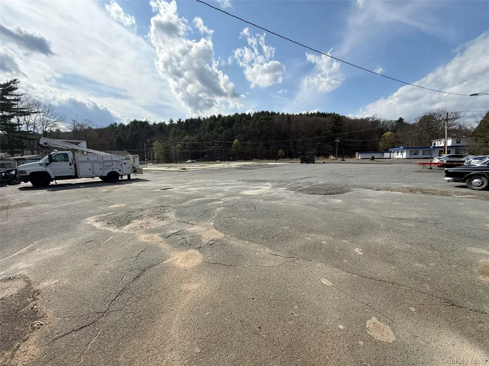 188 S Main Street Ellenville, NY 12428
