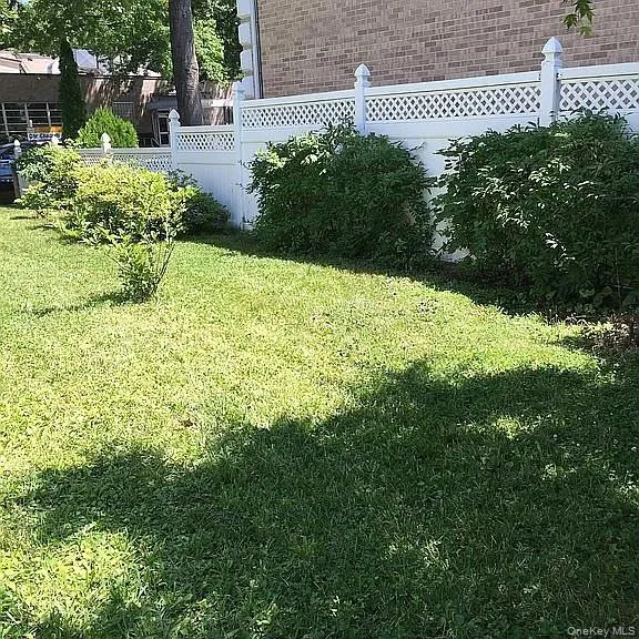 16702 73rd Avenue Fresh Meadows, NY 11366