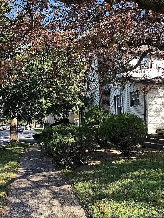 16702 73rd Avenue Fresh Meadows, NY 11366