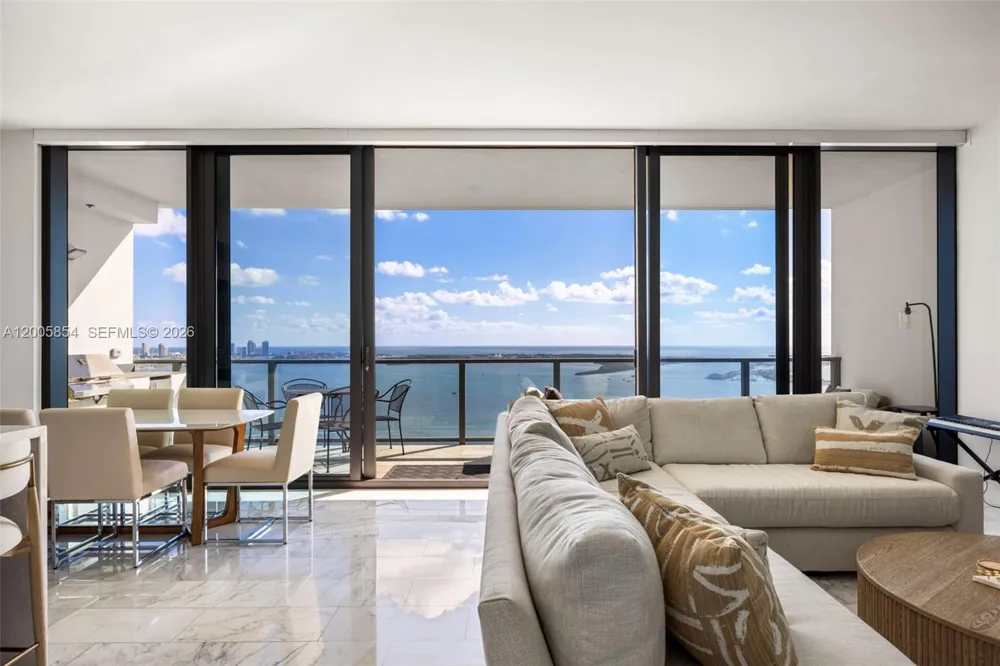 1451 Brickell Ave #4002 Miami, FL 33131