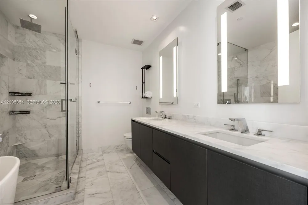 1451 Brickell Ave #4002 Miami, FL 33131