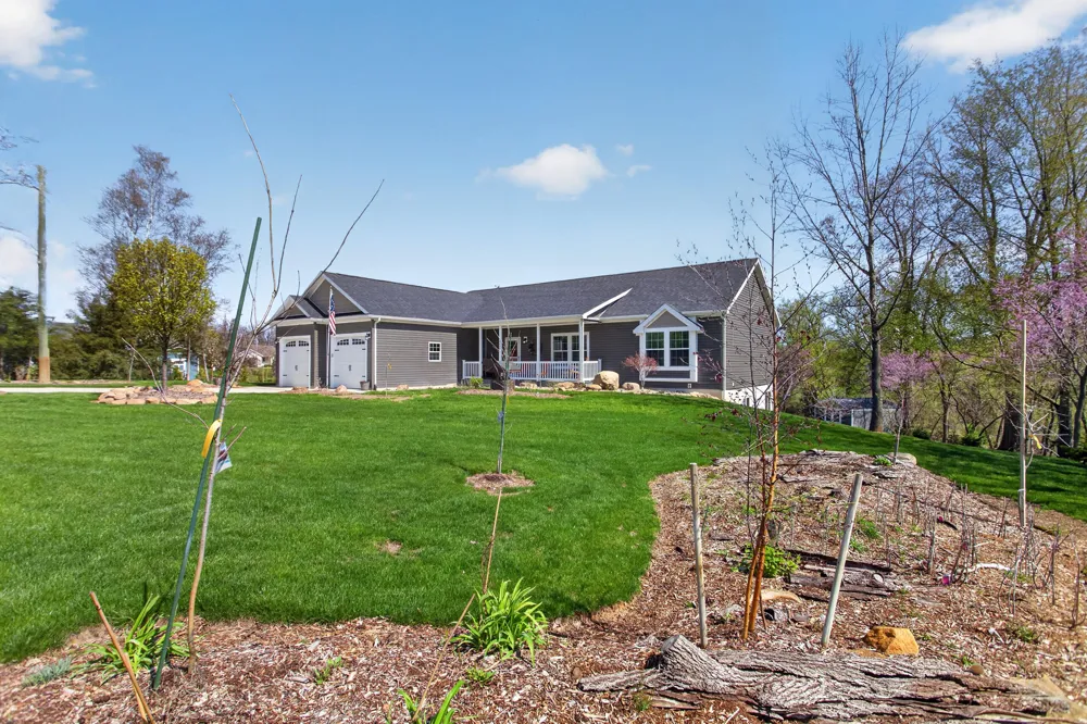 14840 Killorglin Lane Cement City, MI 49233
