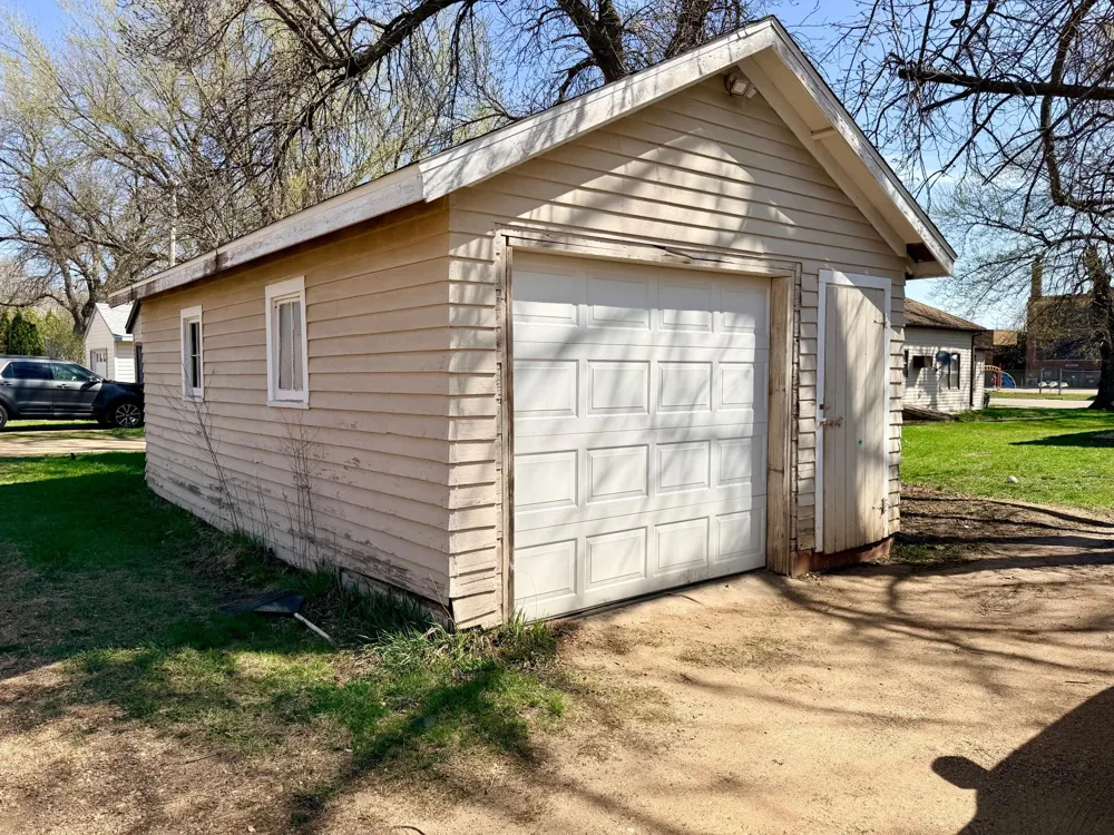 305 Washington Avenue Fulda, MN 56131