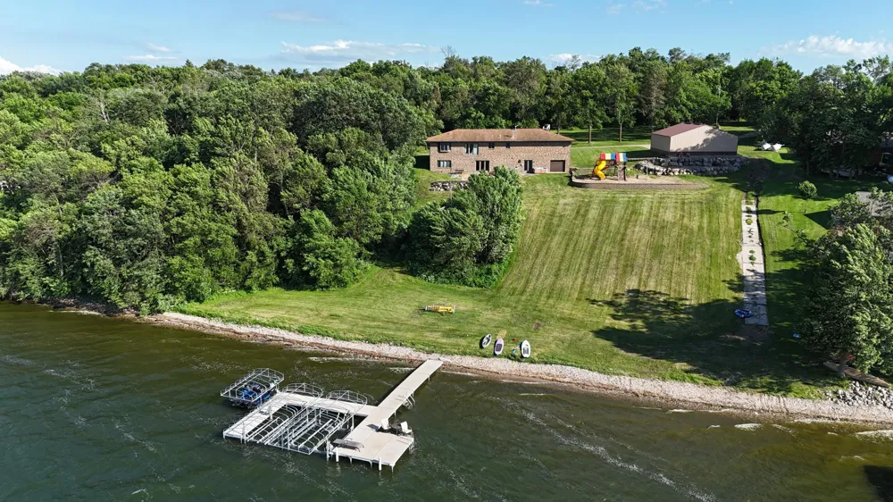 26775 Mickelson Drive Starbuck, MN 56381