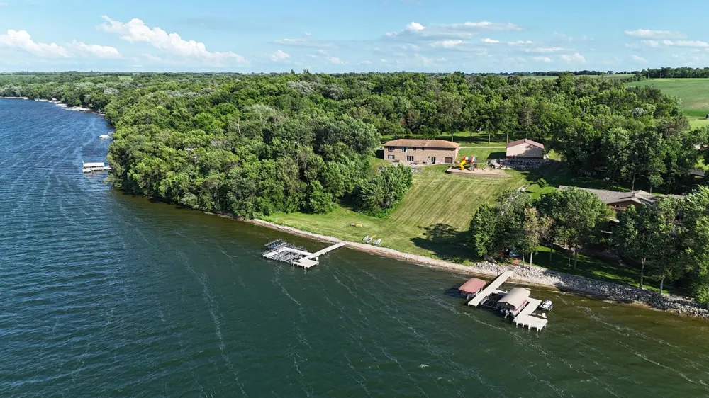 26775 Mickelson Drive Starbuck, MN 56381