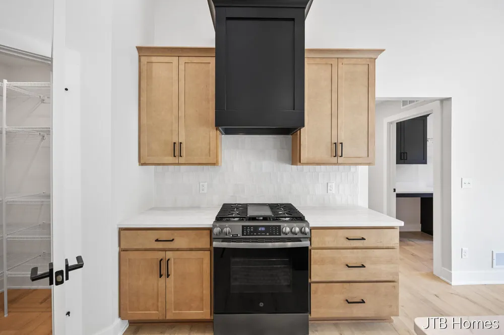 5888 Valley Point Drive SE Caledonia, MI 49316