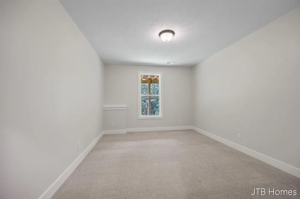 5888 Valley Point Drive SE Caledonia, MI 49316