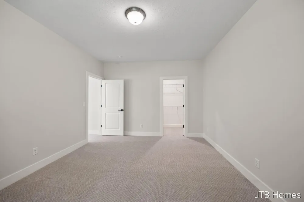 5888 Valley Point Drive SE Caledonia, MI 49316
